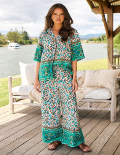 Pantalón fluido estampado...