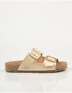 Sandalia plana con hebilla...