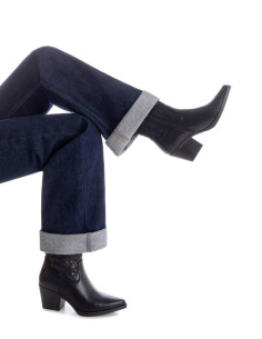 Bota tejana bordada negro XTI