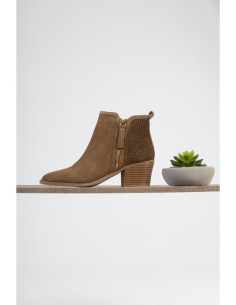 Botín troquelado taupe CARMELA
