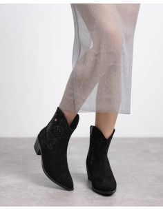 Botín tejano piedras negro XTI