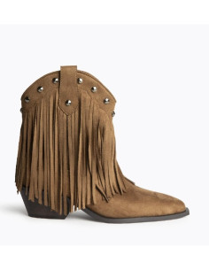 Botín tejano flecos camel...